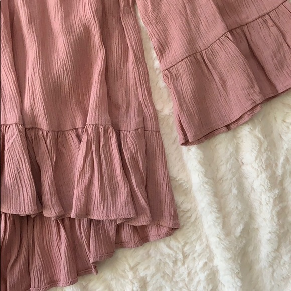 Off the shoulder ruffled top 💗 - Picture 2 of 4